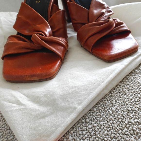 Alohas knotted open toe slide mule, 38 - Picture 2 of 8